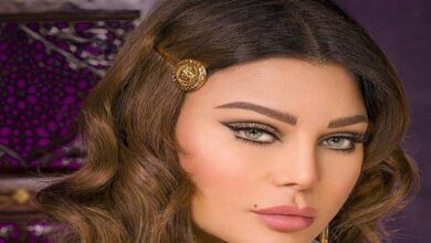 تصویری از هیفا وهبی یکی از خوانندگان بسیار سرشناس عرب در فضای مجازی با چهره ای بسیار عجیب مربوط به زمان قبل از عمل های زیبایی اش منتشر شد.