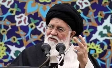 علم‌الهدی تغییر ریل داد