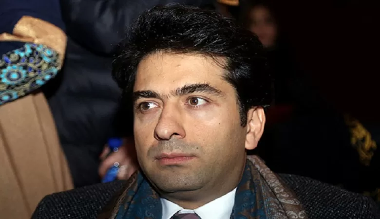 محمد معتمدی به ممنوع الکاری همکارانش واکنش نشان داد