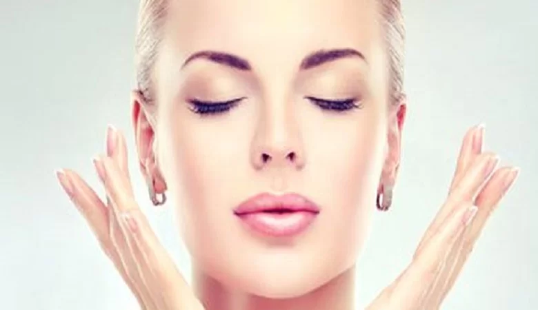 داشتن چهره زیبا یکی از آرزوهای بیشتر خانم های دنیاست، زیبایی که باعث افزایش اعتماد بنفس و رضایت بیشتر آنها از خود می شود.