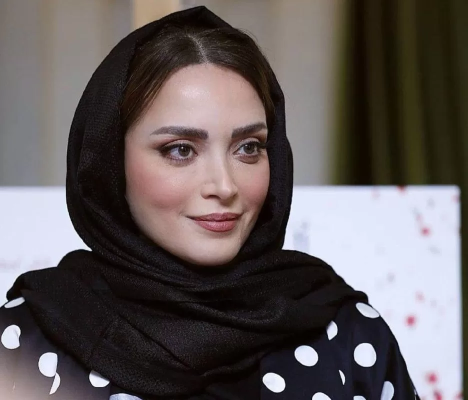 عئعئ