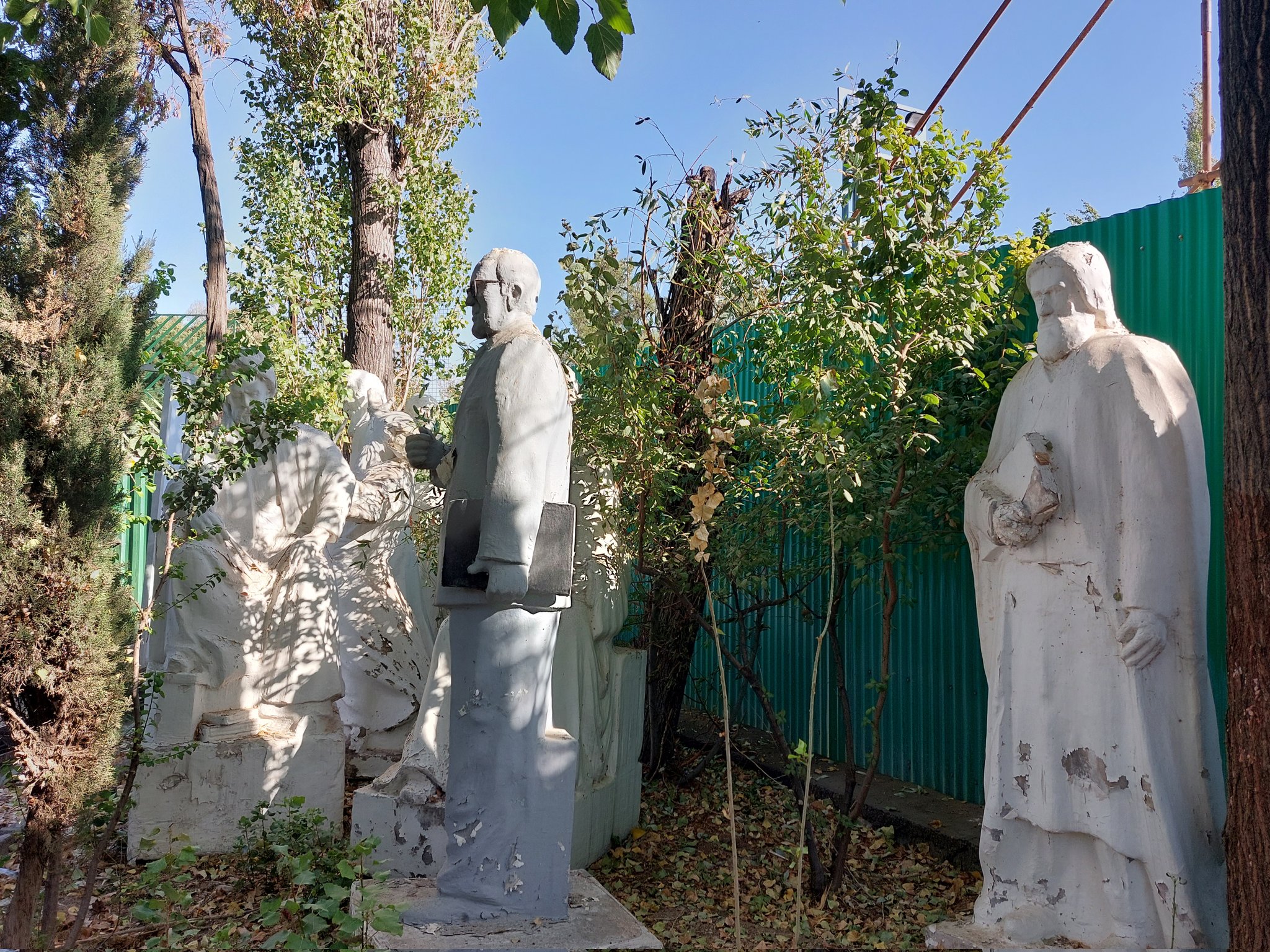 عکسی حسرت‌آور که هدر رفت منابع ایران را نشان می‌دهد