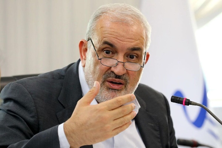 عکسی از آقای وزیر که آبروی ایران را در چین برد