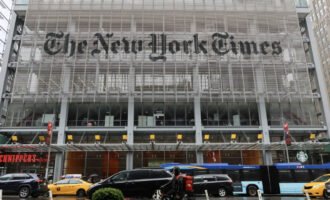 نیویورک تایمز از OpenAI و مایکروسافت به دلیل استفاده غیرقانونی از مطالبش شکایت کرد