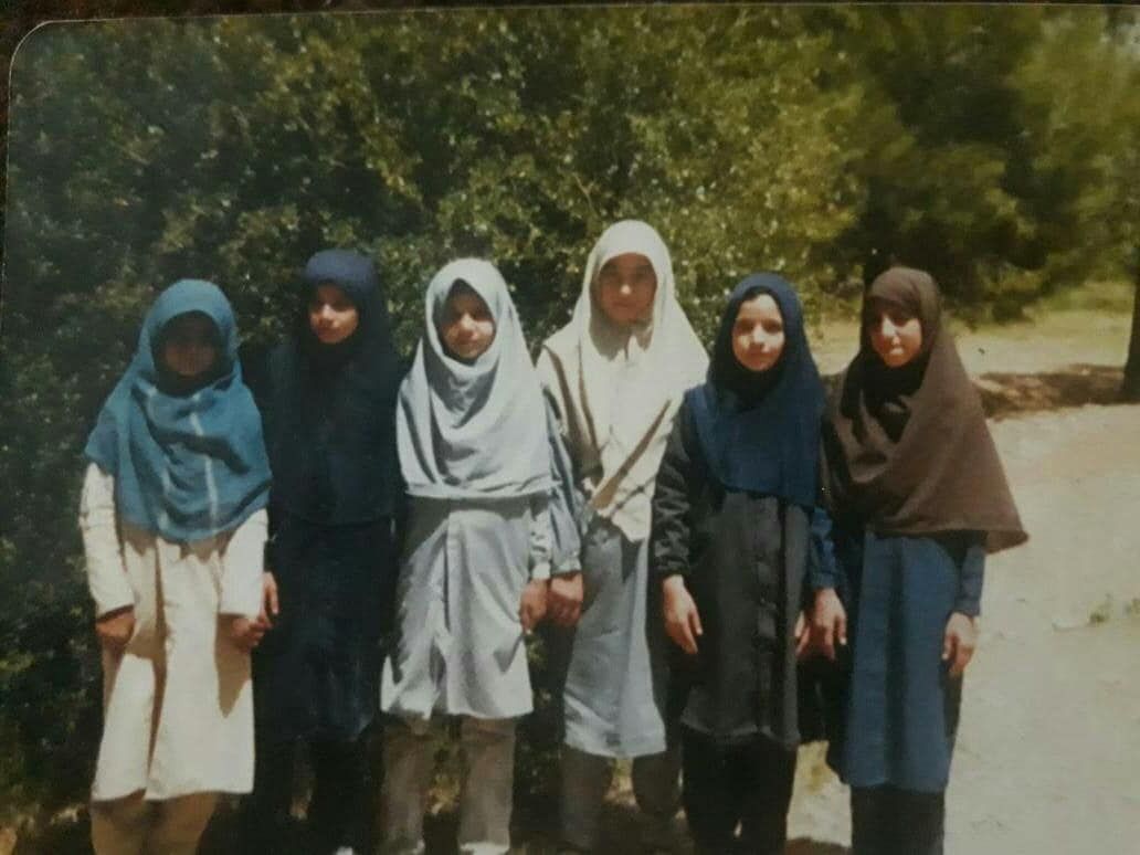 پوشش متفاوت دختران یک مدرسه که پربازدید شد