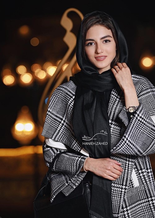 بررسی استایل پردیس پورعابدینی