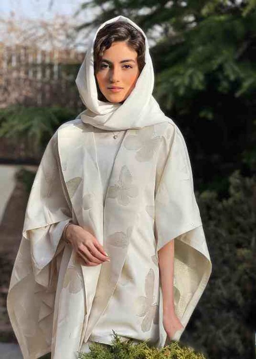 بررسی استایل پردیس پورعابدینی