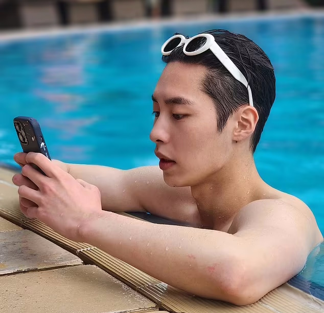 عذرخواهی ستاره کی-پاپ از هوادارانش به خاطر داشتن دوست پسر