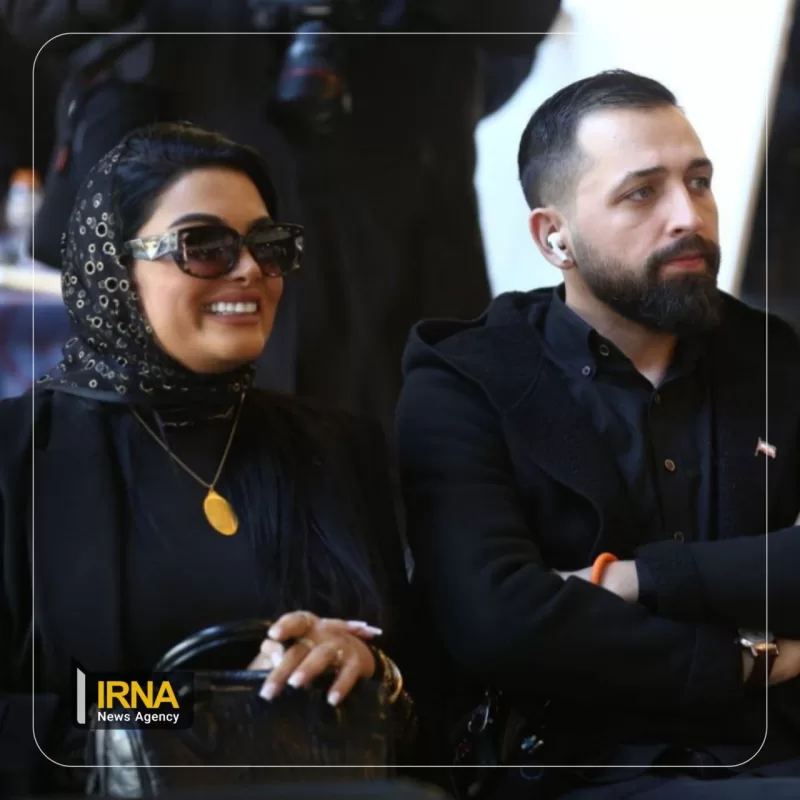 محسن افشانی و همسرش با تِم مشکی رای دادند