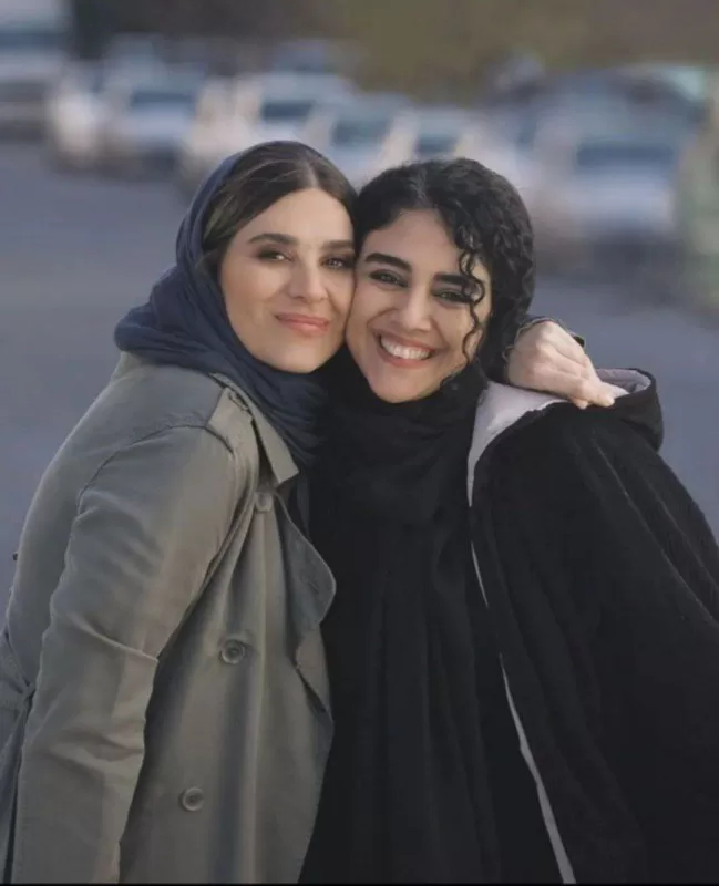 عکس جذاب سحر دولتشاهی در پشت صحنه «افعی»